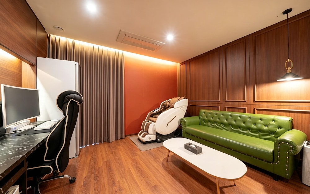 Hotel M Place 35/53