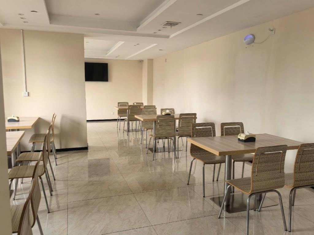 City Comfort Inn Huanggang Qichun Exhibition Center 40/50
