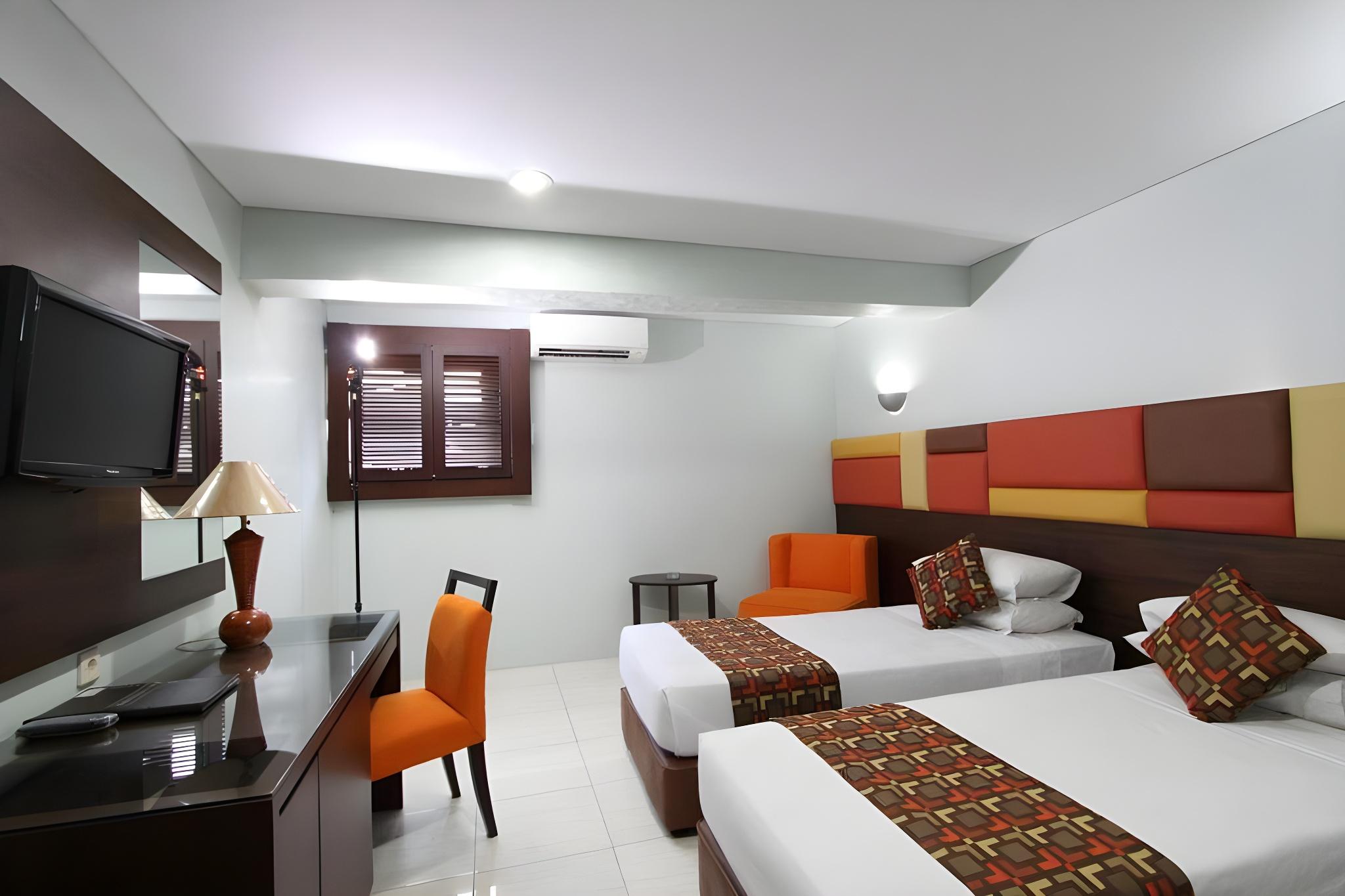 Plus, Superior, Twin Beds
