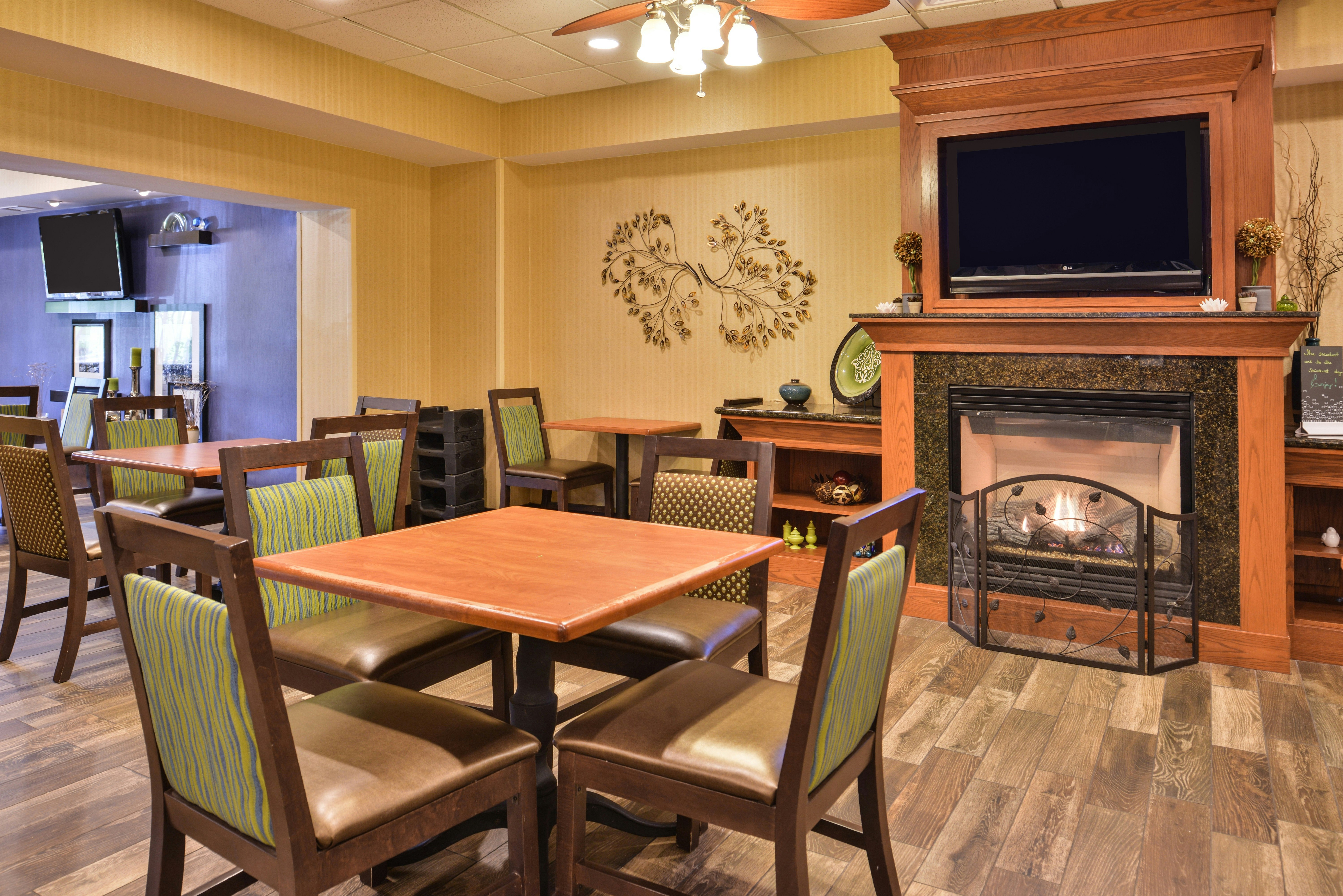 Hampton Inn Harrisonburg South 41/53