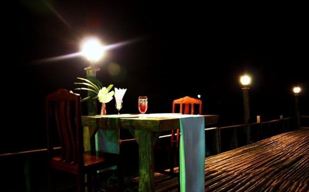 Jungle Bay Resort 19/42