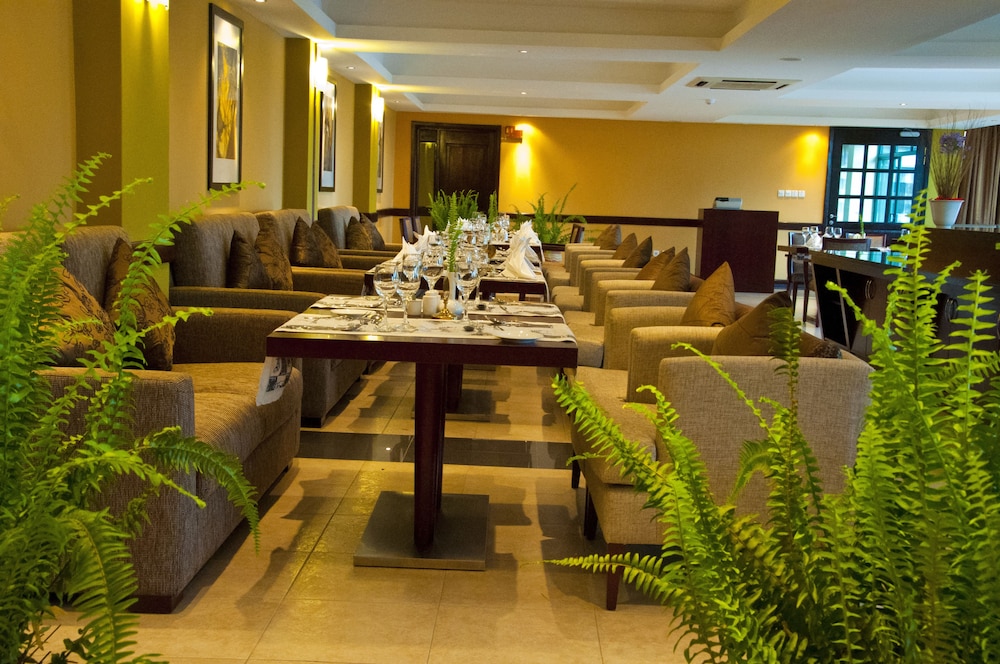 Gorillas Golf Hotel 32/55
