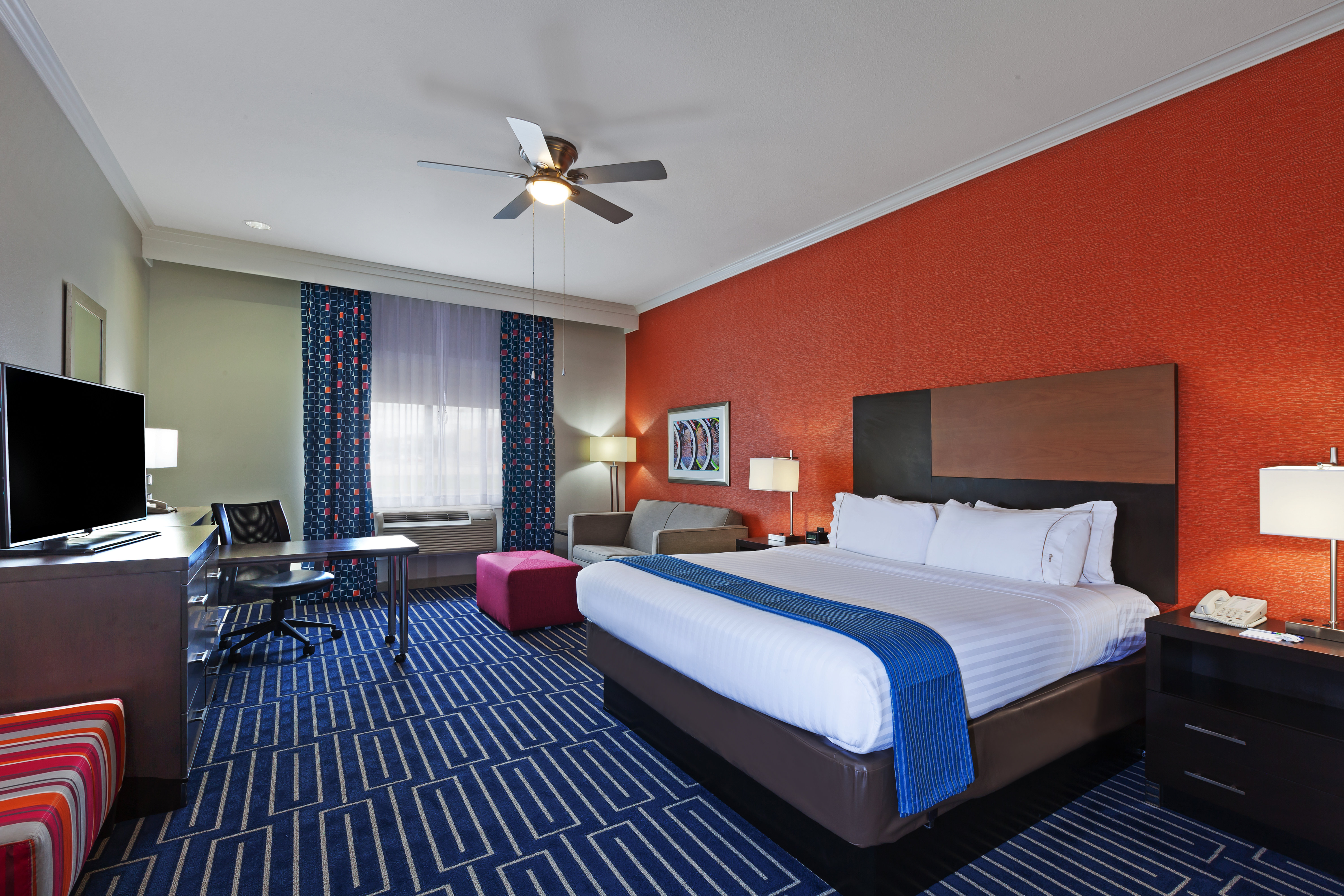 Leisure, King Bed
