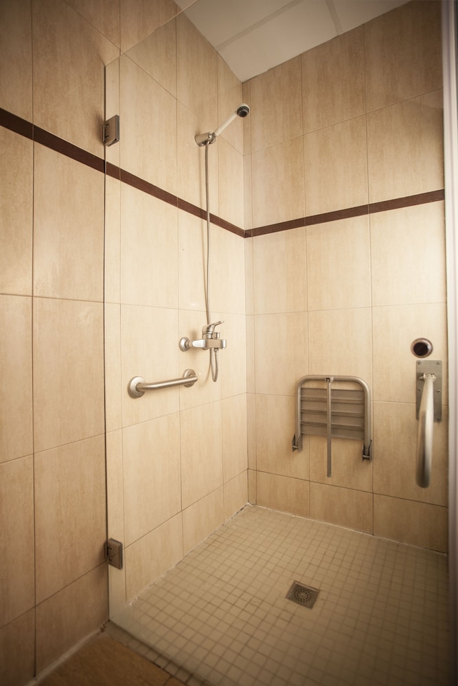 Hostal Savoy 33/68