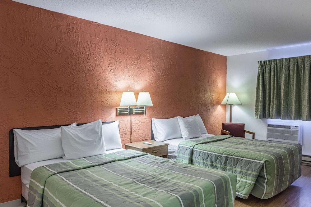 Motel6 Oak Creek, WI 14/53