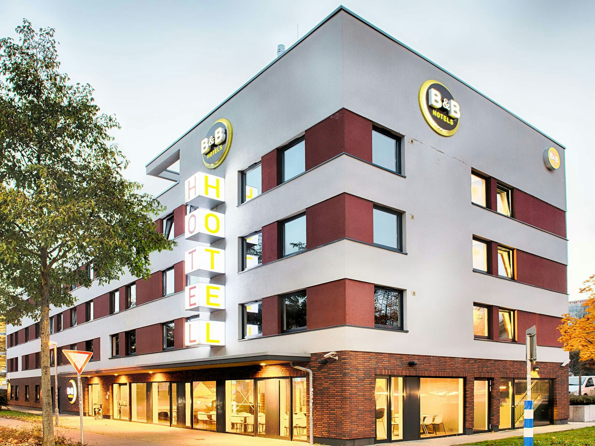 B&B Hotel Kaiserslautern 8/50