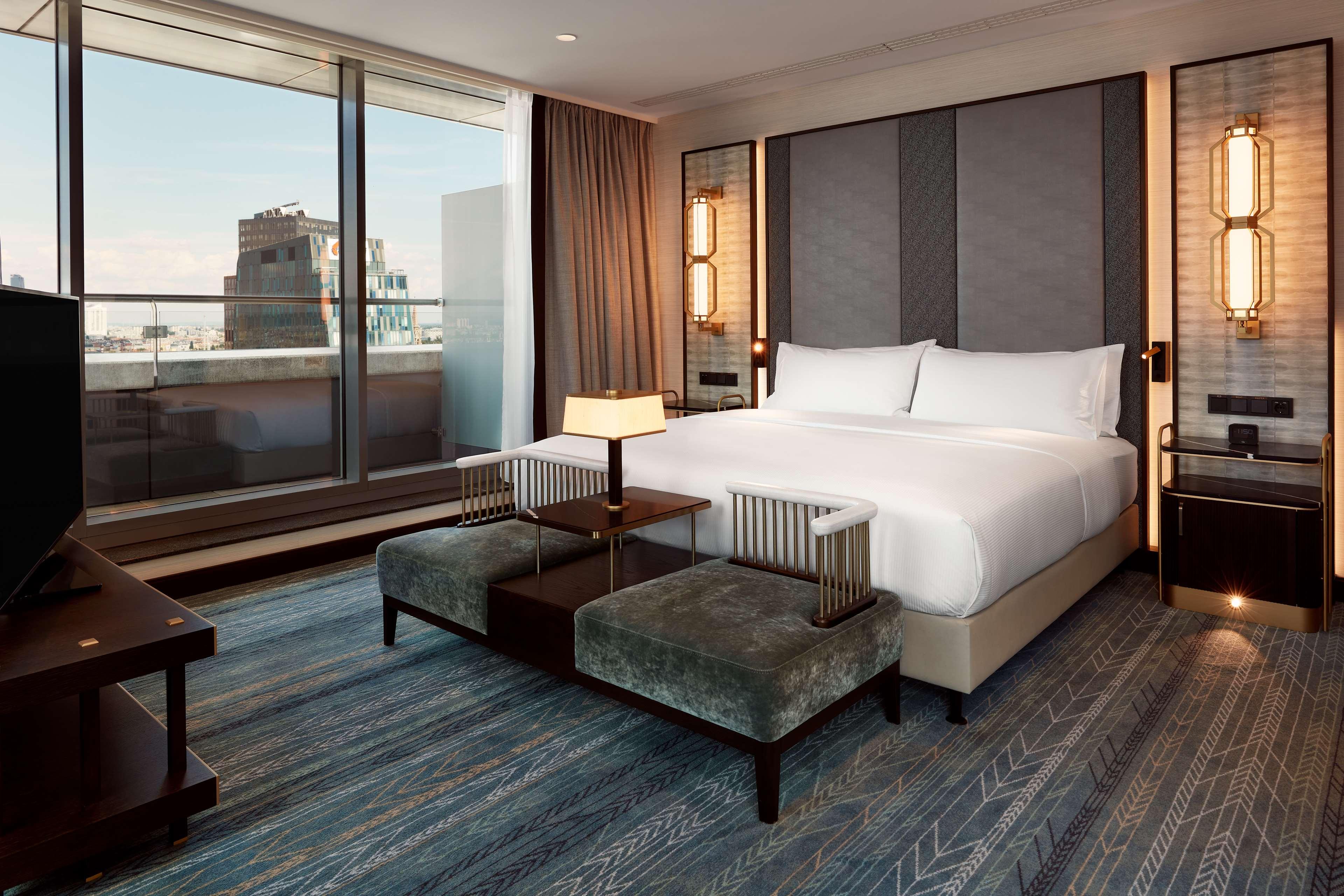 PRESIDENTIAL, PARK, PENTHOUSE SUITE, LOUNGE ACCESS