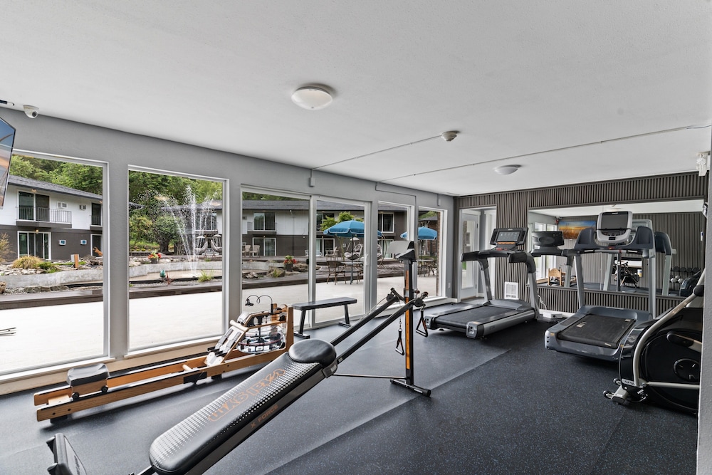 Interurban Suites Hotel, a Dazzler Select by Wyndham 32/69