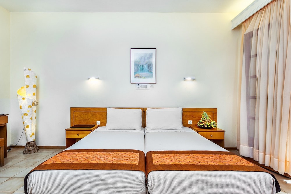 Xenios Possidi Paradise Hotel 5/50