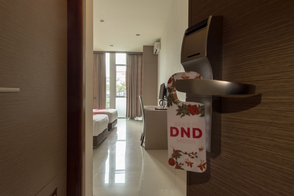 Oyo 319 Putra Mulia Hotel 22/32