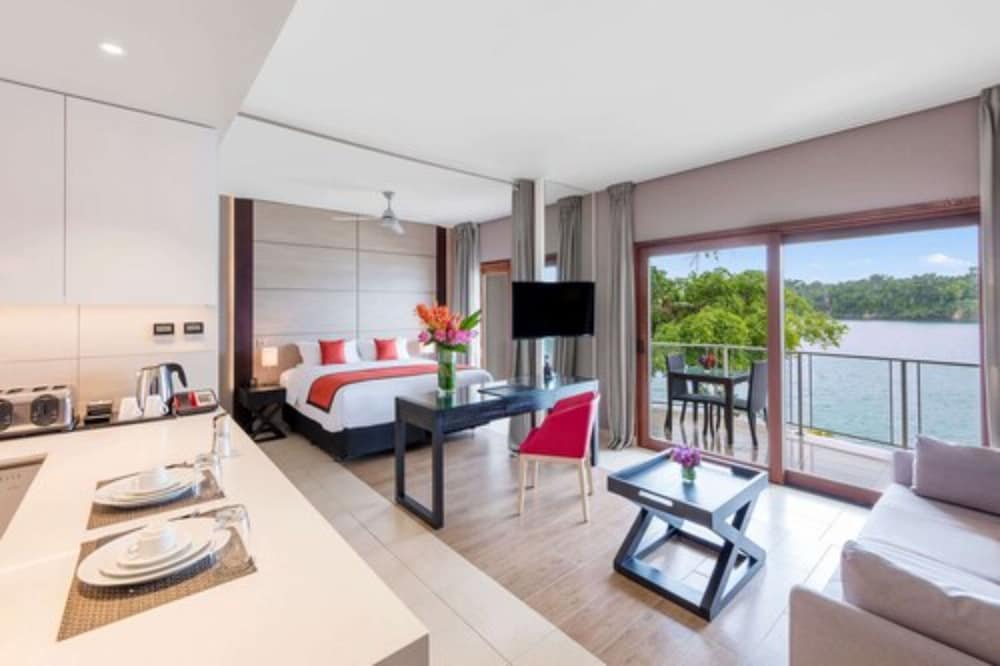 Ramada Resort by Wyndham Port Vila 40/48