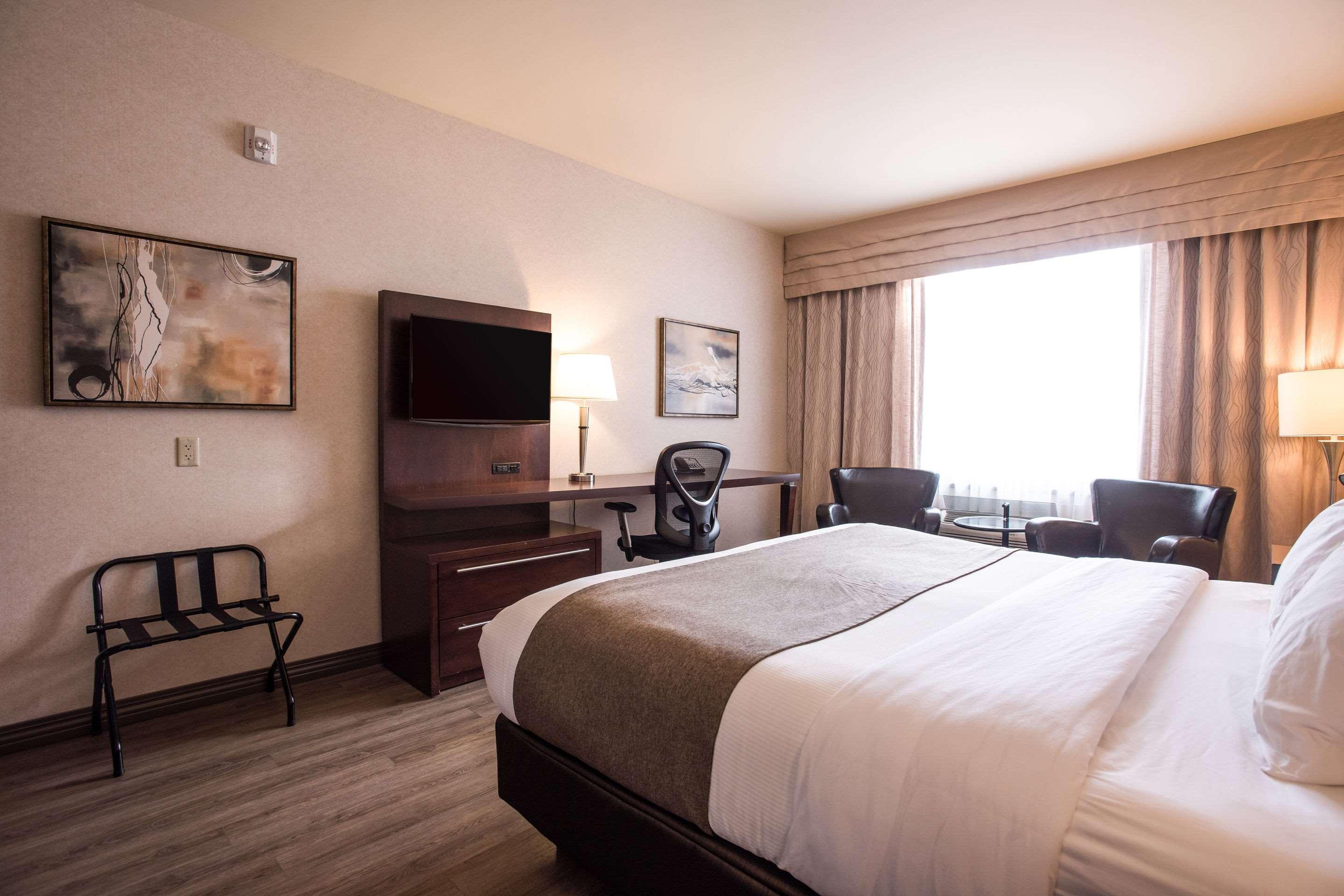 غرفة بسرير كينج، Quality Inn and Suites Val d Or, QC 3/10