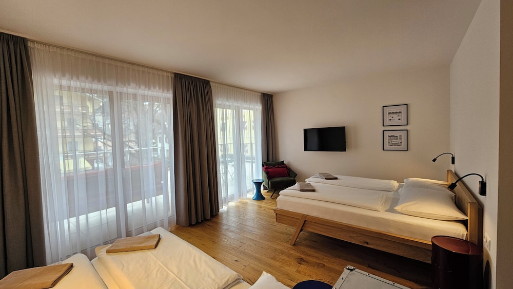 SALZBURGER HOF HOTEL 16/50