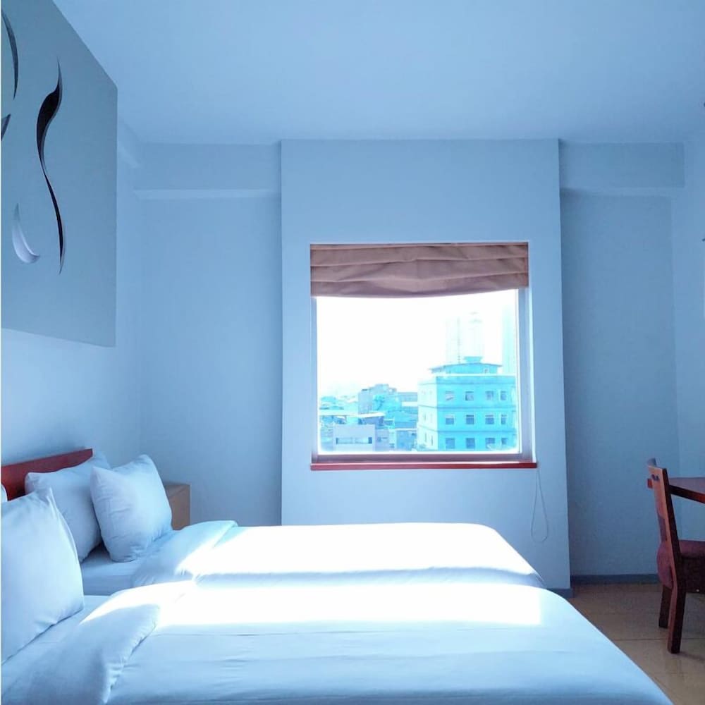 Sparks Life Jakarta, ARTOTEL Curated 9/50