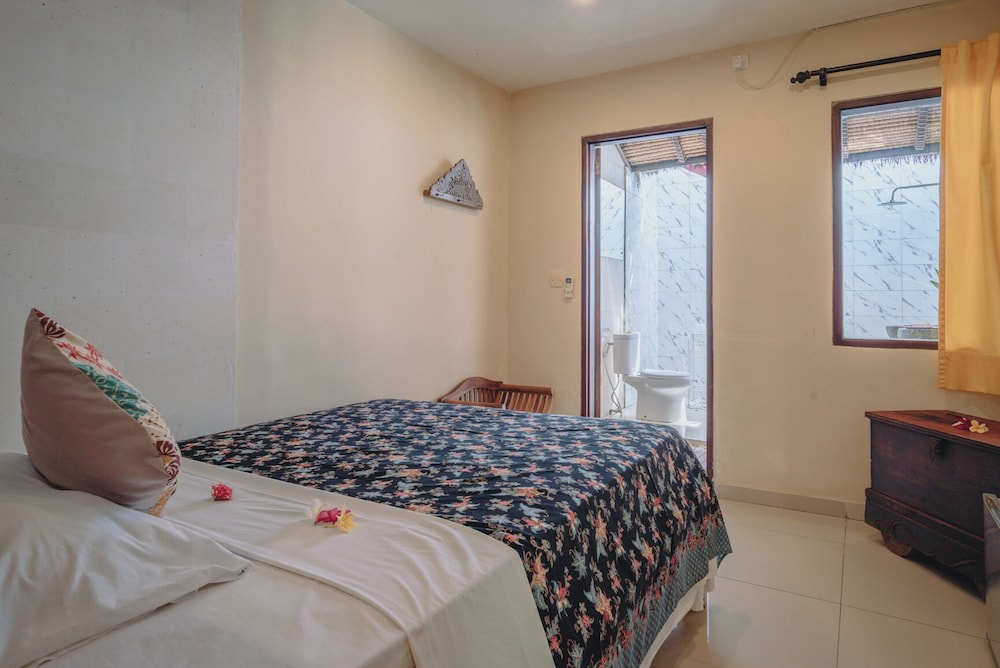 Frangipani Beach Villa 26/68