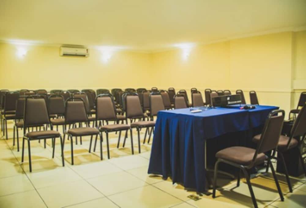 JOH Blue Ocean Hotel 53/63