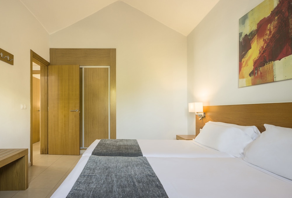 2 BEDROOMS, VILLA