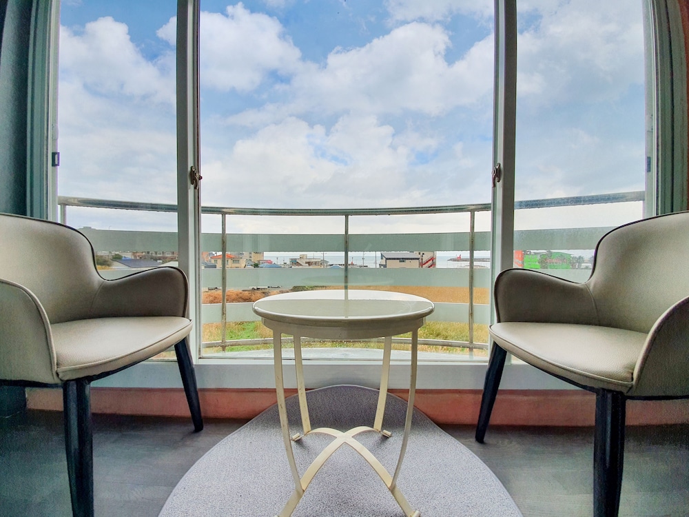 Jeju Ocean Family Hotel 53/75