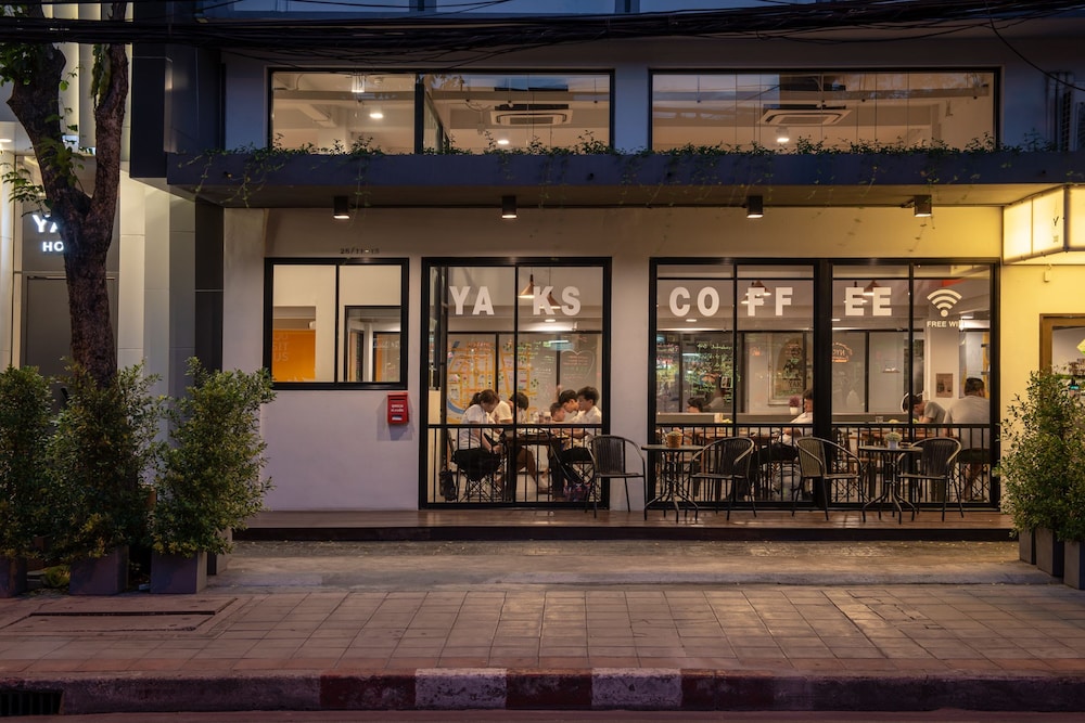 Yaks Hostel 2/40