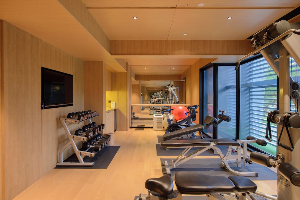 Yuwa Hotel 27/47