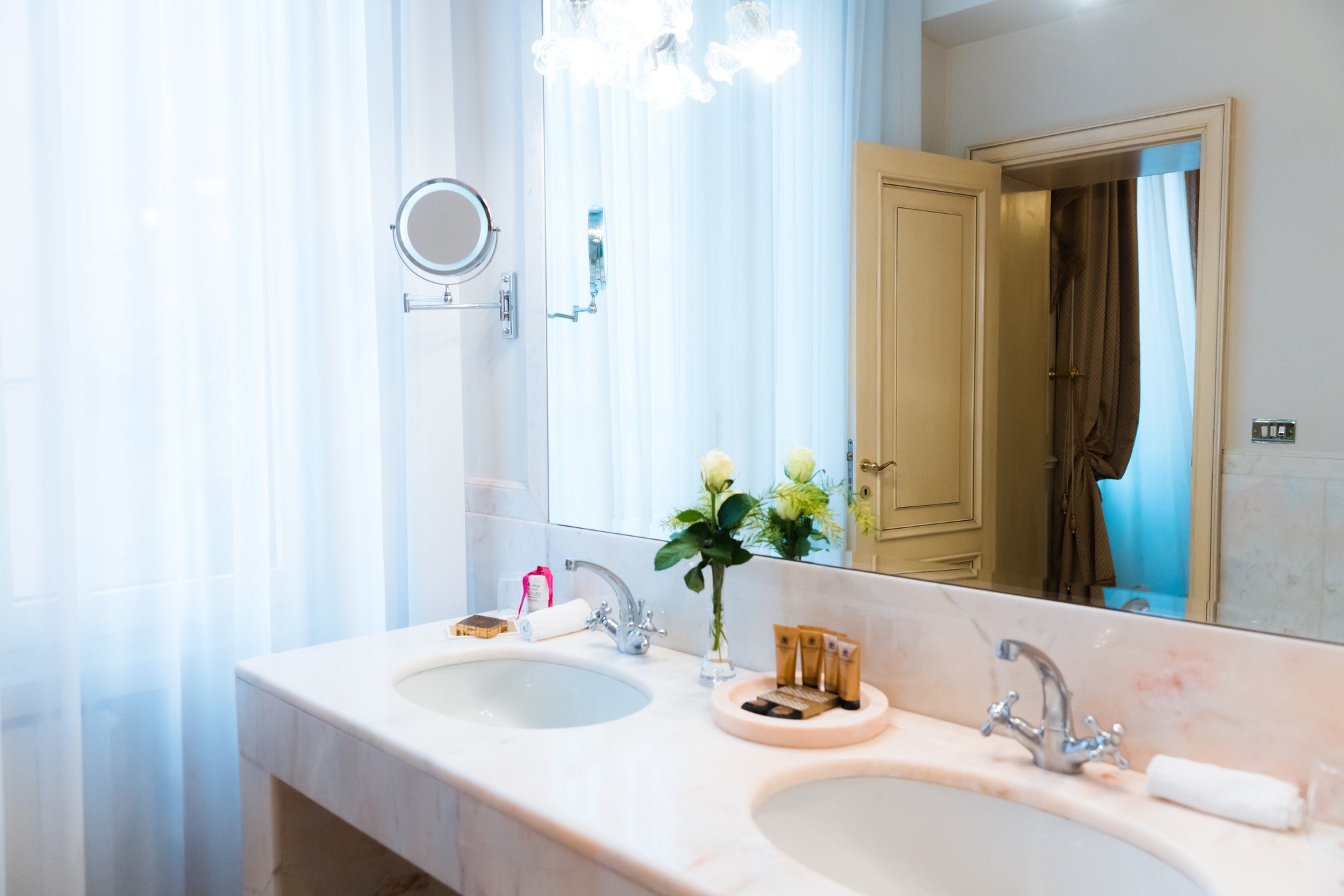Grand Hotel Majestic gia Baglioni 48/50