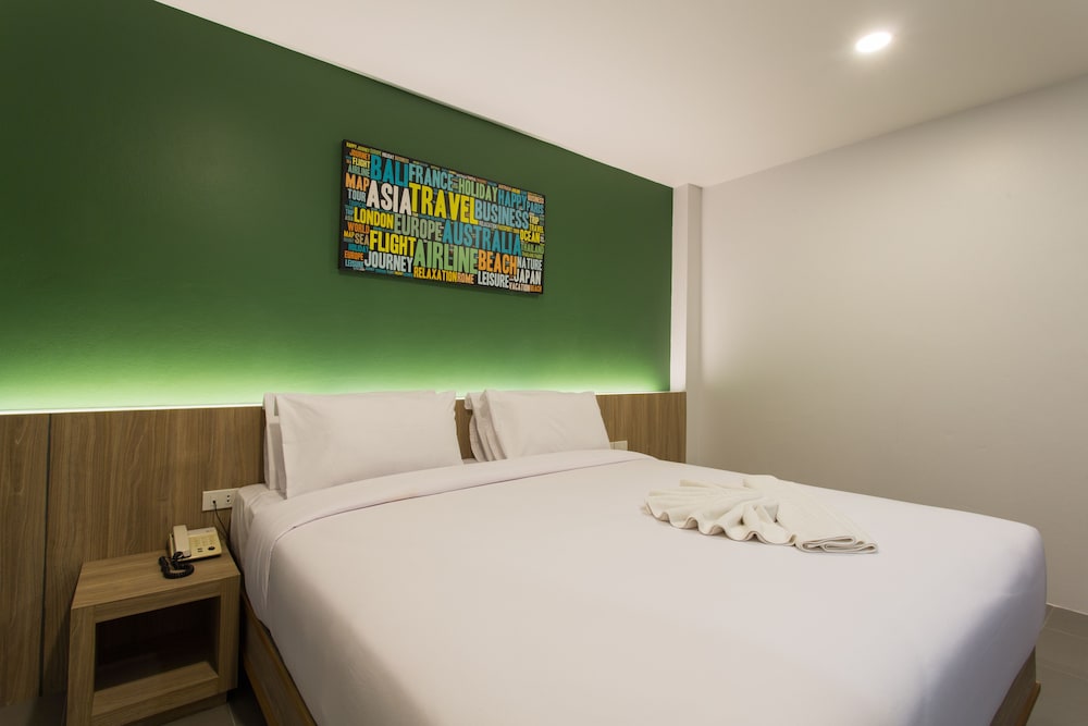 City Hotel 18/50