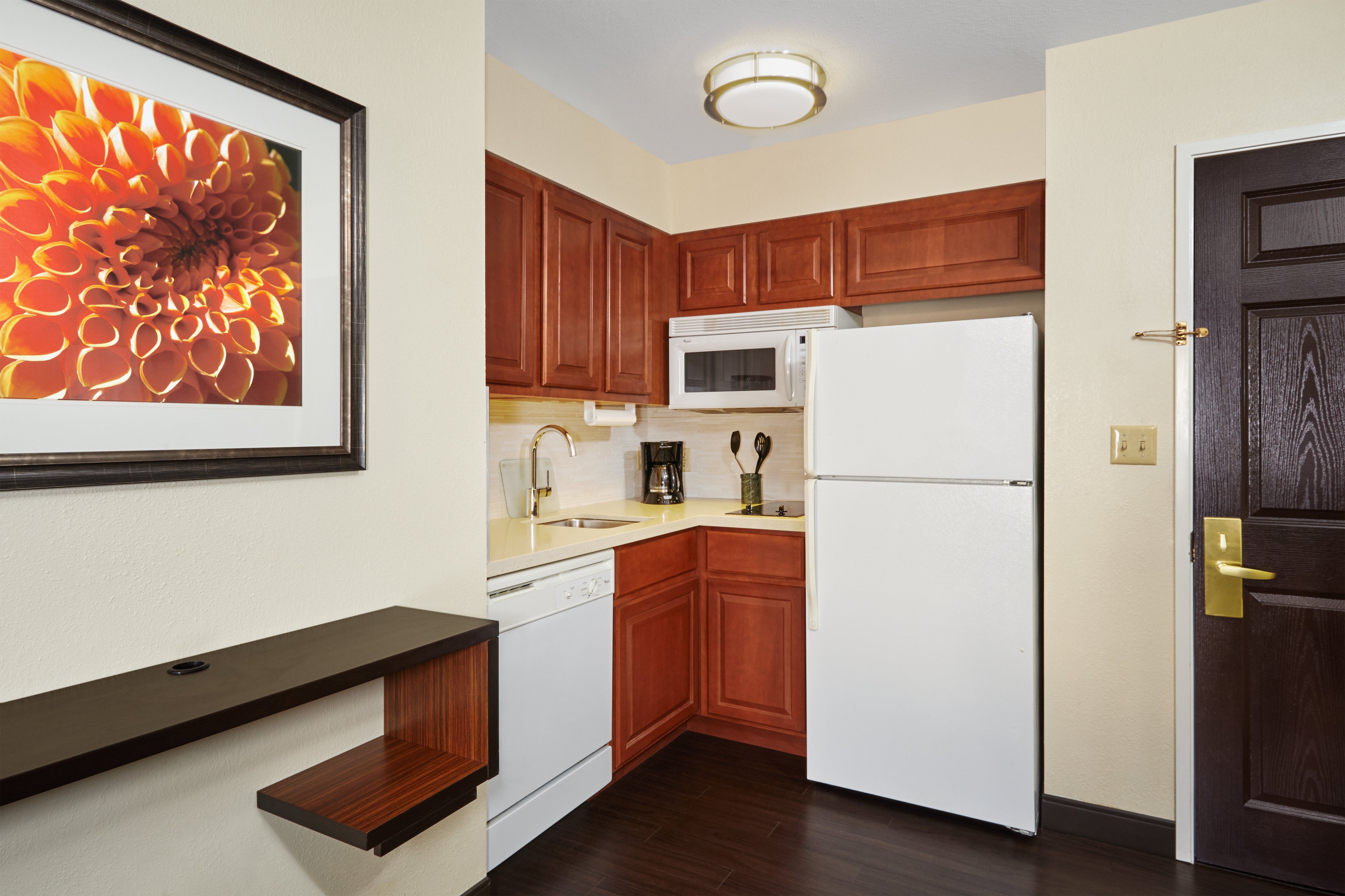 Staybridge Suites Springfield South 12/61