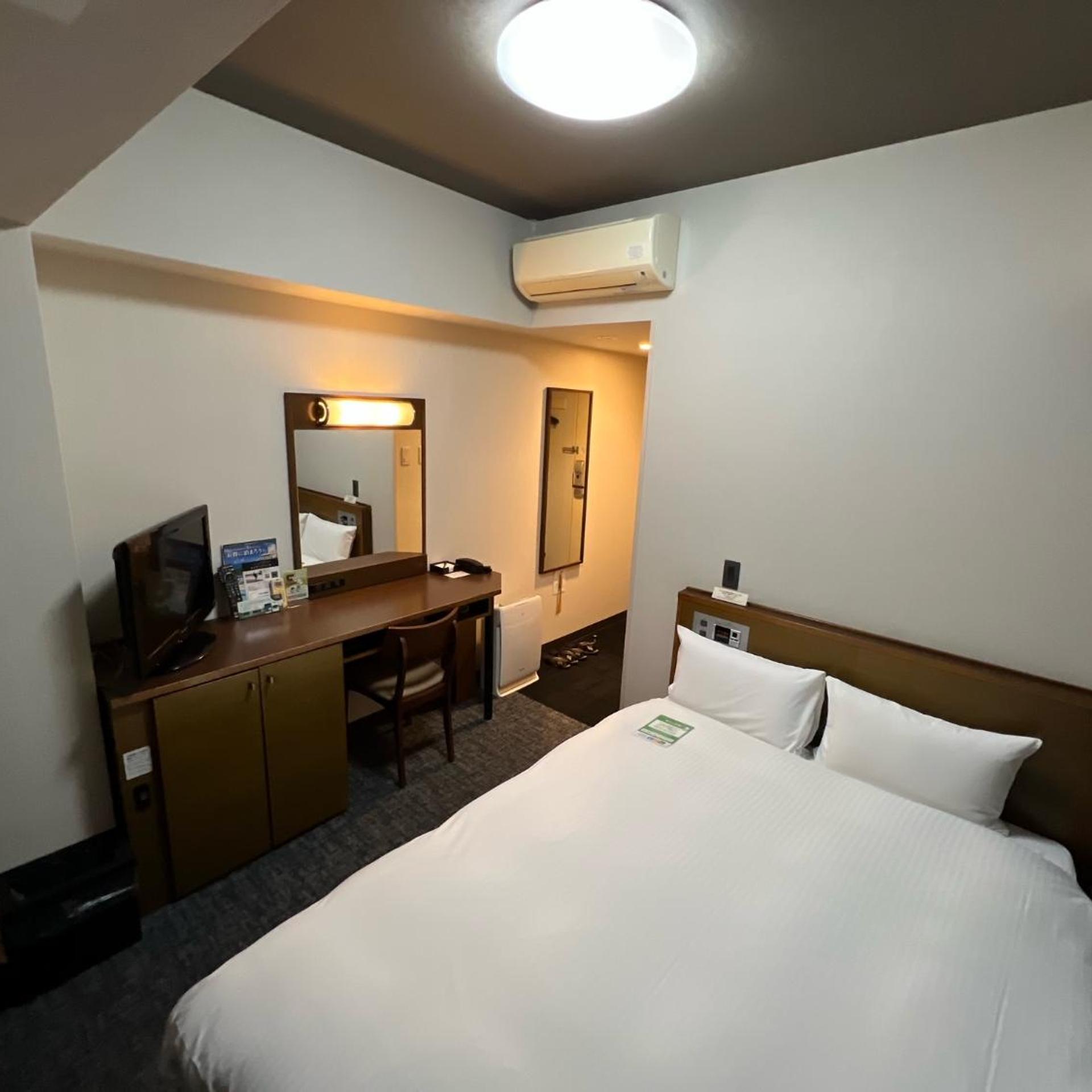 غرفة صغيرة مزدوجة للمدخنين، Hotel Route-Inn Uozu 2/6
