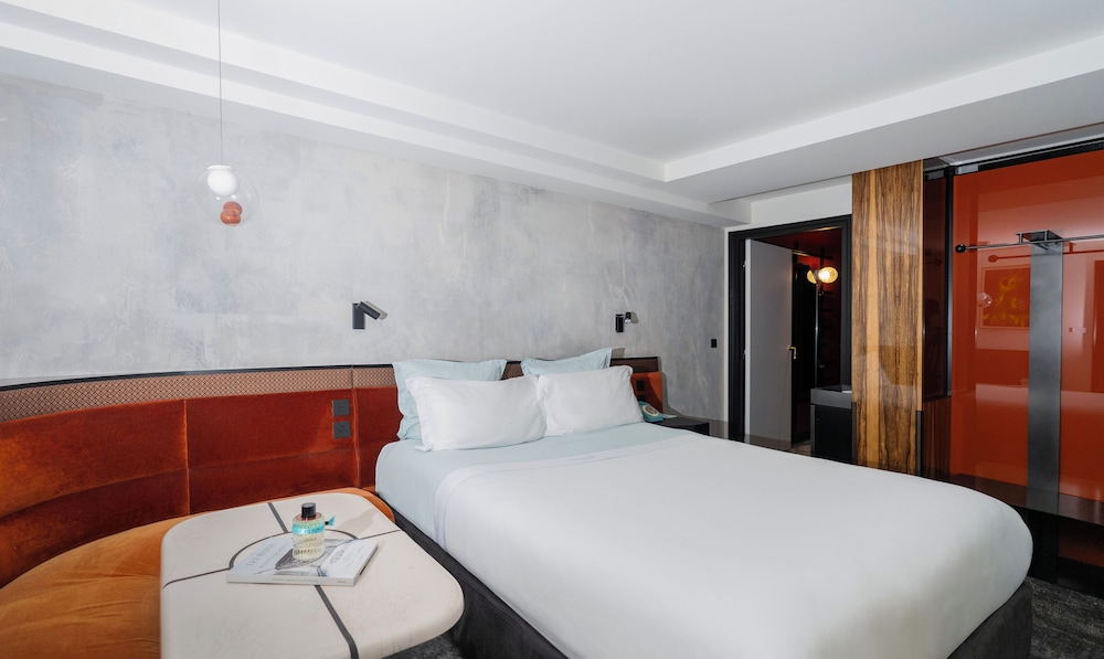 Hotel Les Bains Paris 19/77