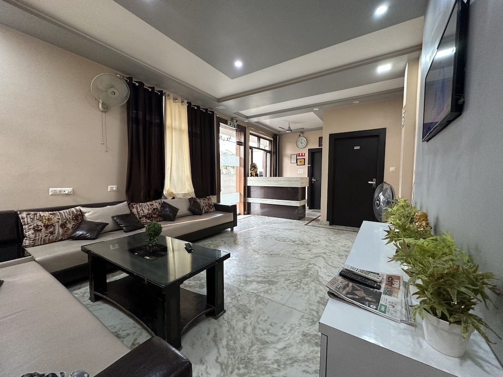 AARADHYA RESIDENCY 37/50