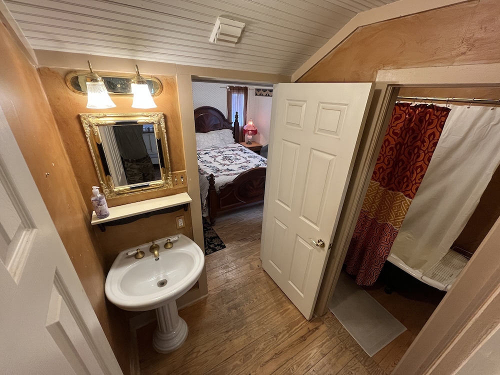 The Crofting Inn 46/50