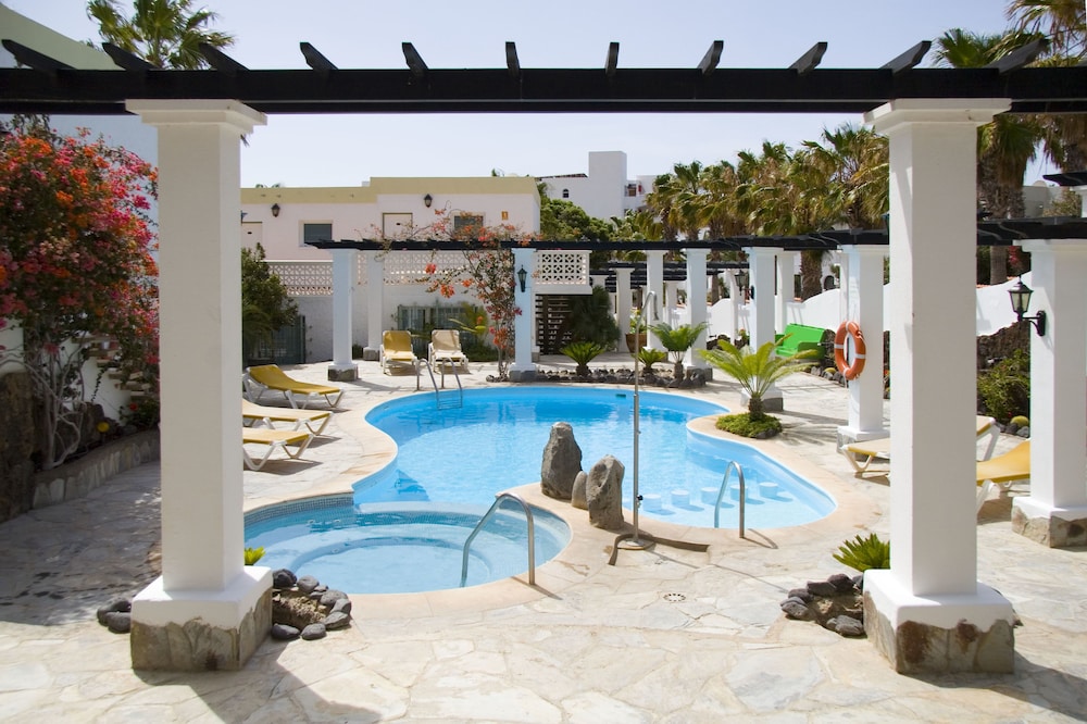 Aparthotel Esquinzo Y Monte Del Mar 44/50