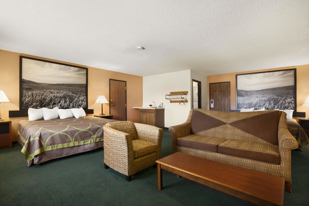 Super 8 By Wyndham Concordia 21/31
