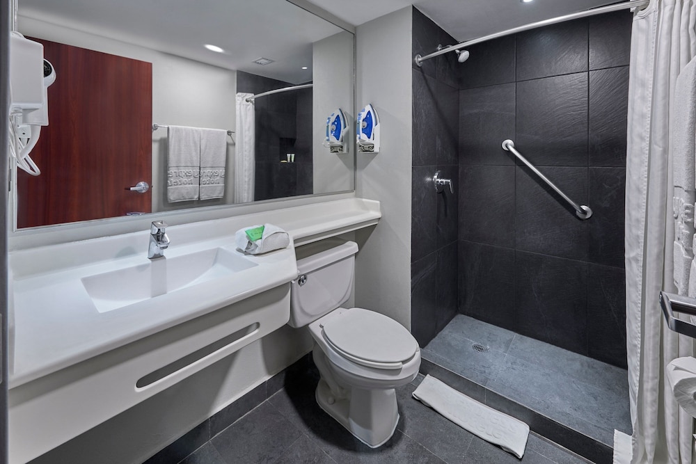 City Express by Marriott Veracruz 50/50