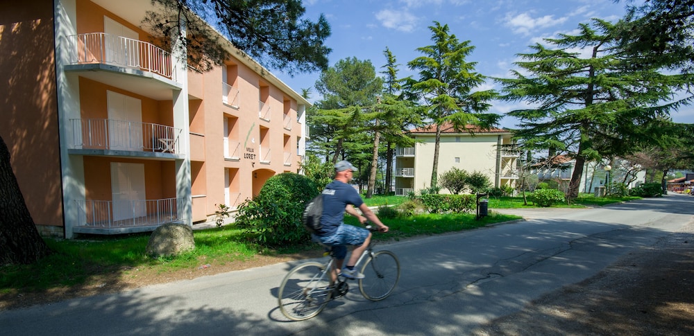Belvedere Resort Hotels 53/62