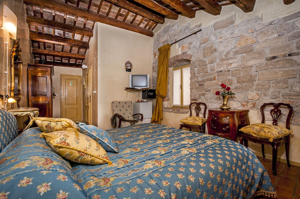 Residence Porta Antica 15/50