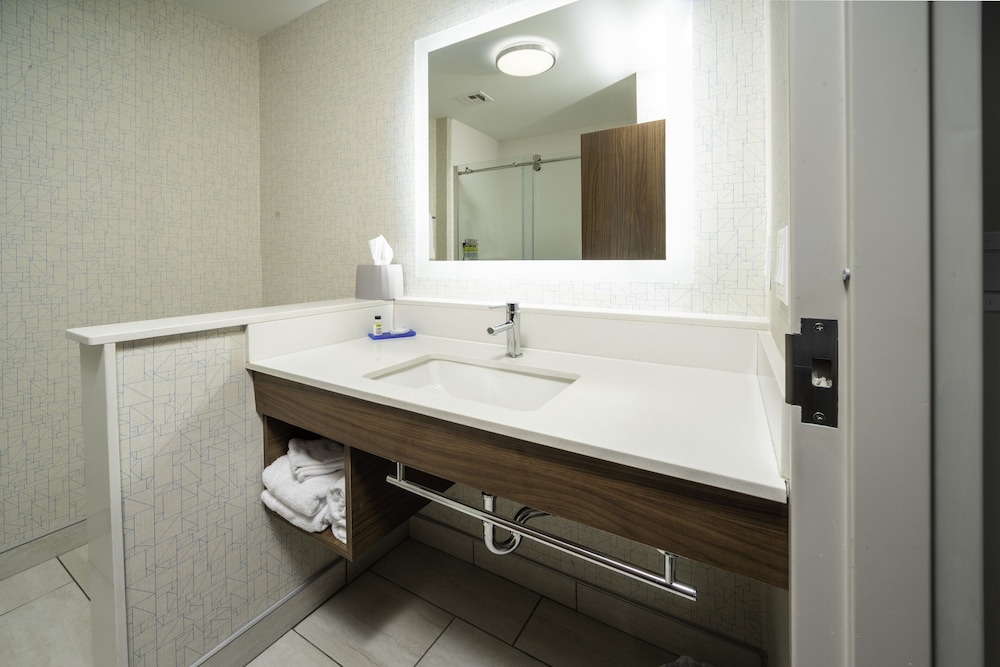 Holiday Inn Express Suites Rock Hill An Ihg Hotel 49/49
