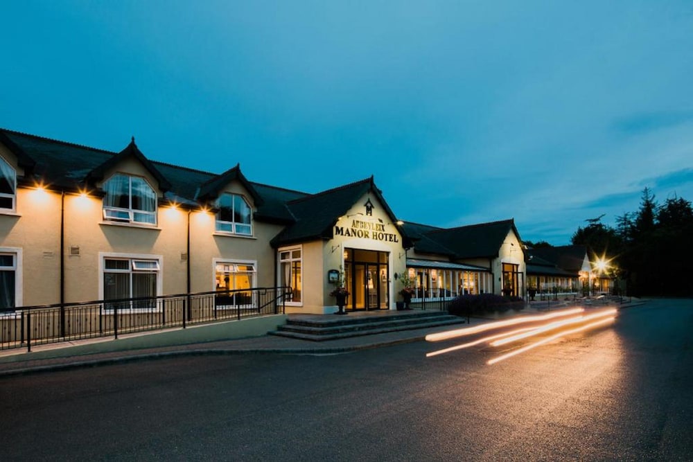 ABBEYLEIX MANOR HOTEL 31/35