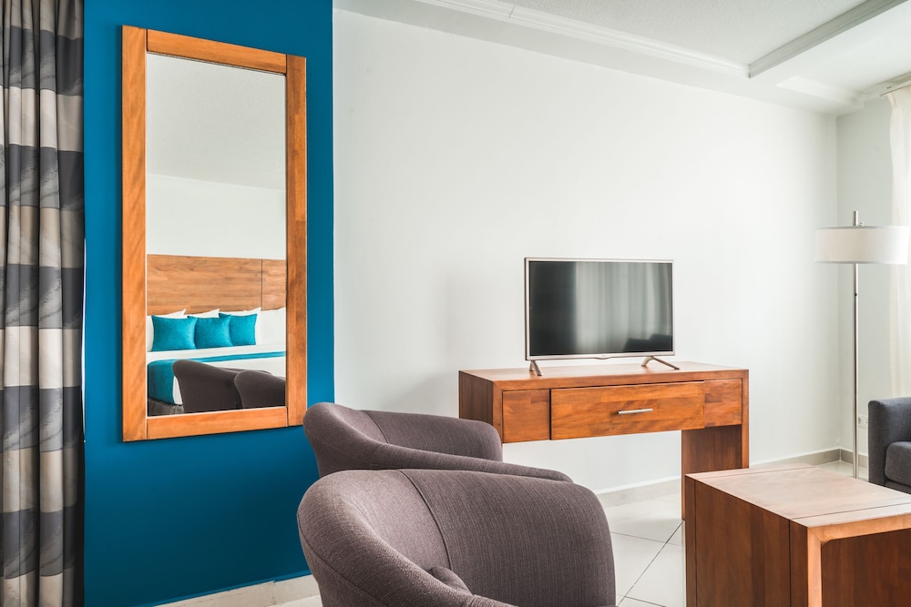City Suites Curacao 64/70