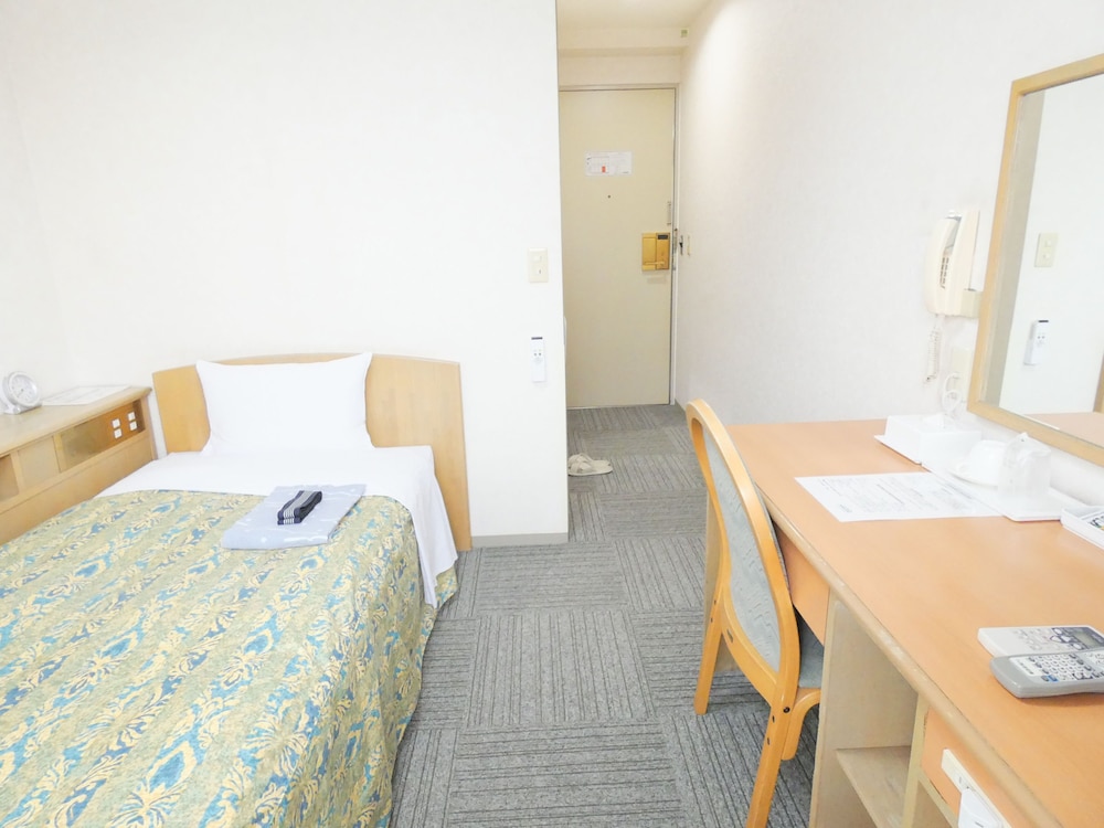 Urban Hotel Sanko 10/25