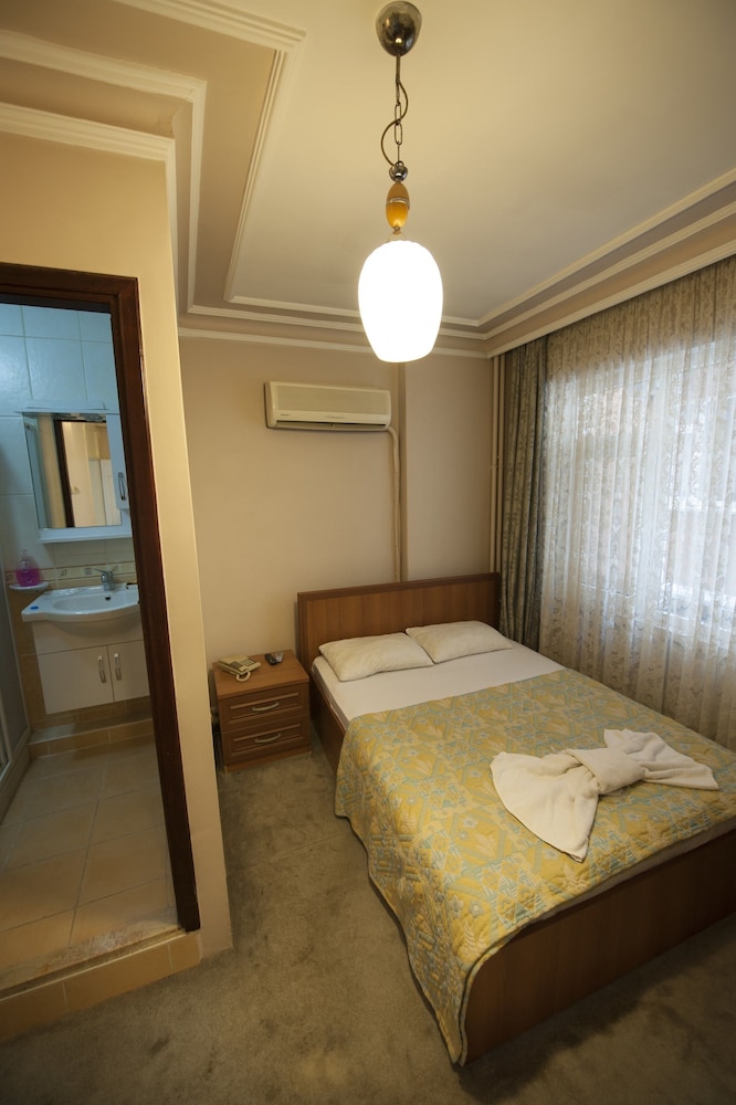 Grand Desi Hotel 23/50