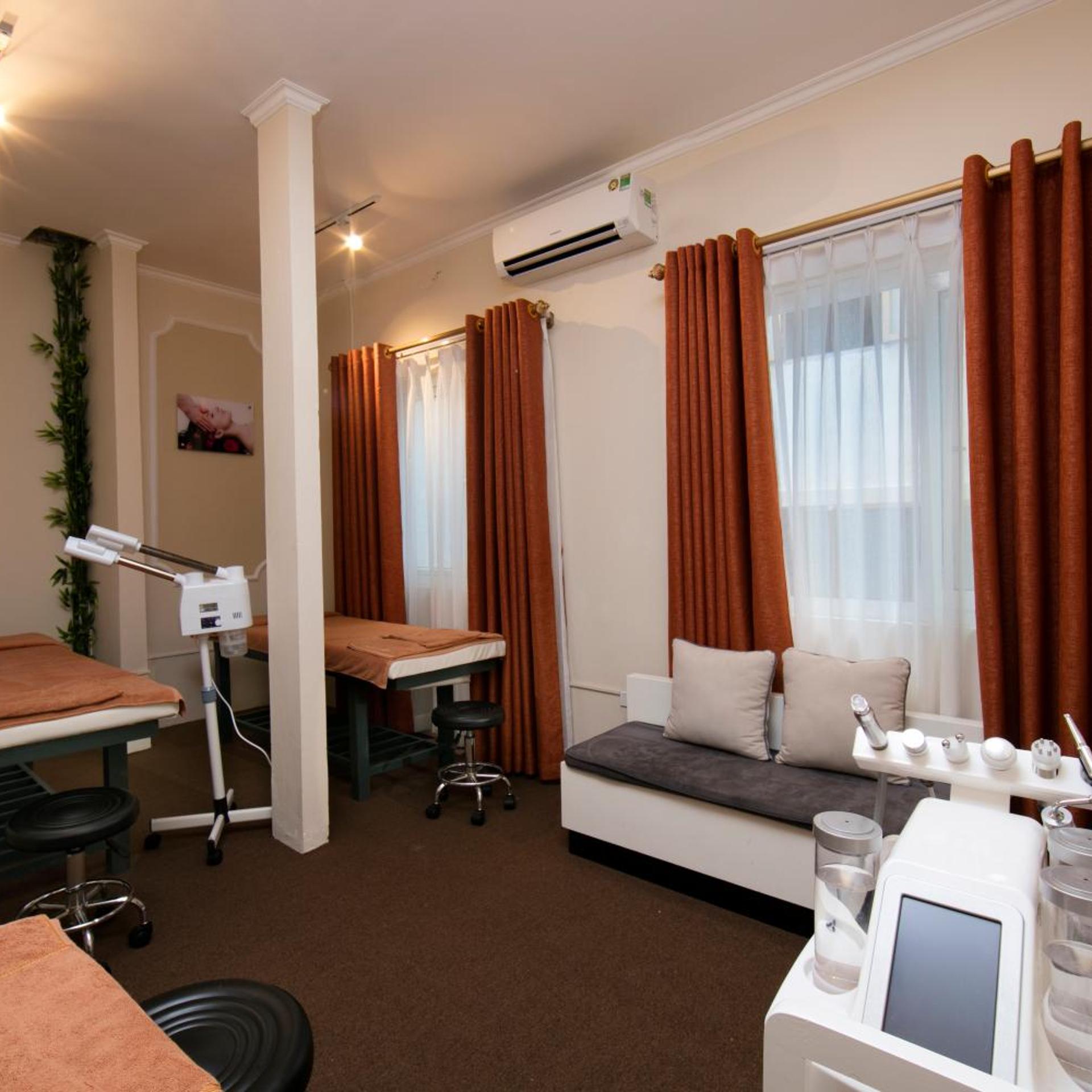 The Noble Swan Hotel And Spa 44/47