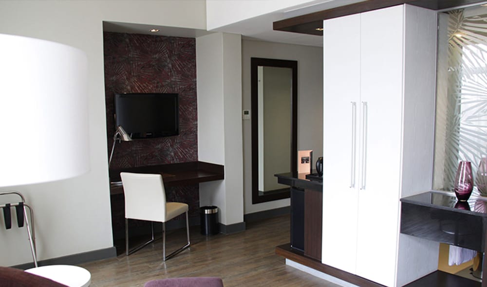 Eka Hotel 29/69