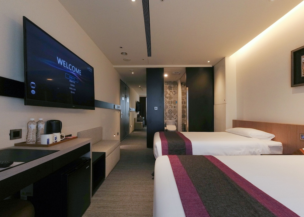 Royal Roi Hotel 17/50