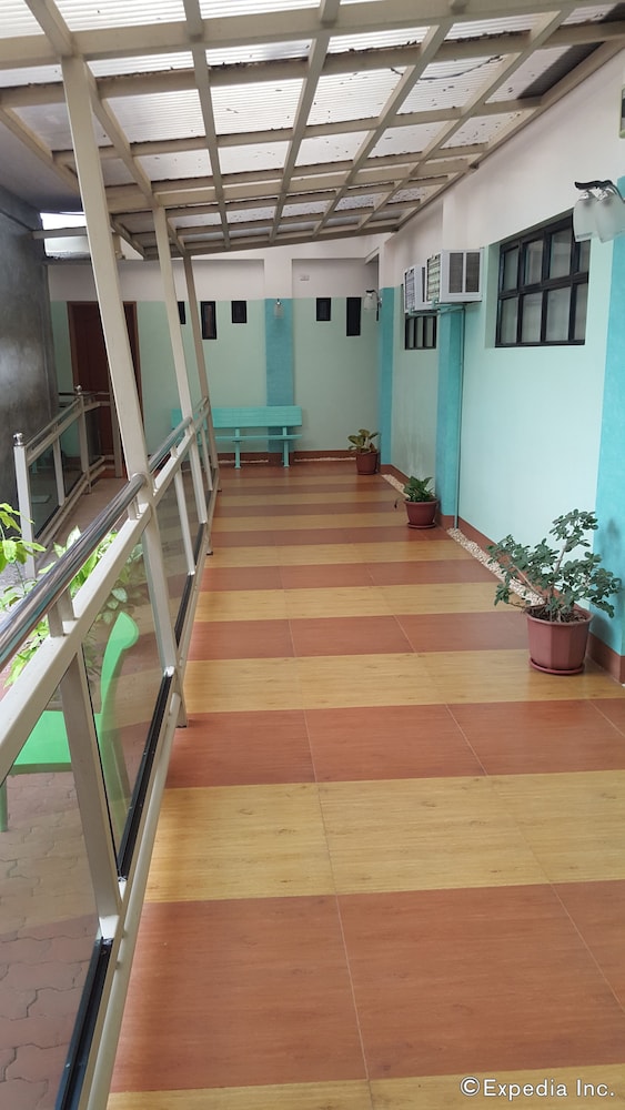 Julieta's Pension House 2/26