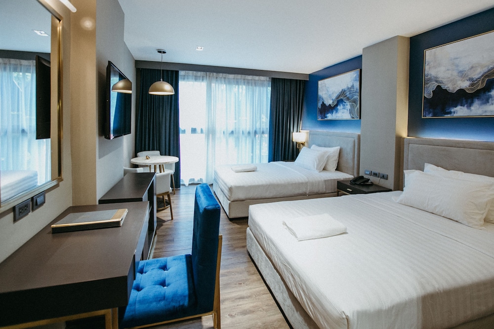 Pvl Suites 12/33