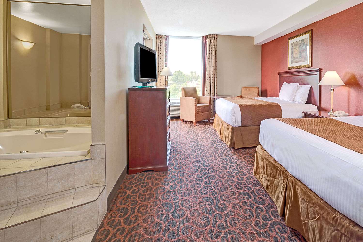 Ramada by Wyndham Niagara Falls/Fallsview 4/11