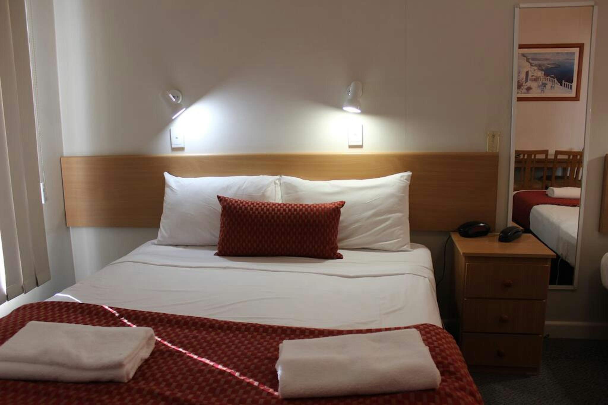 HUME INN MOTEL 3/14