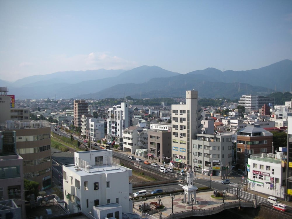 Grand Hotel Kanachu Hadano 30/32