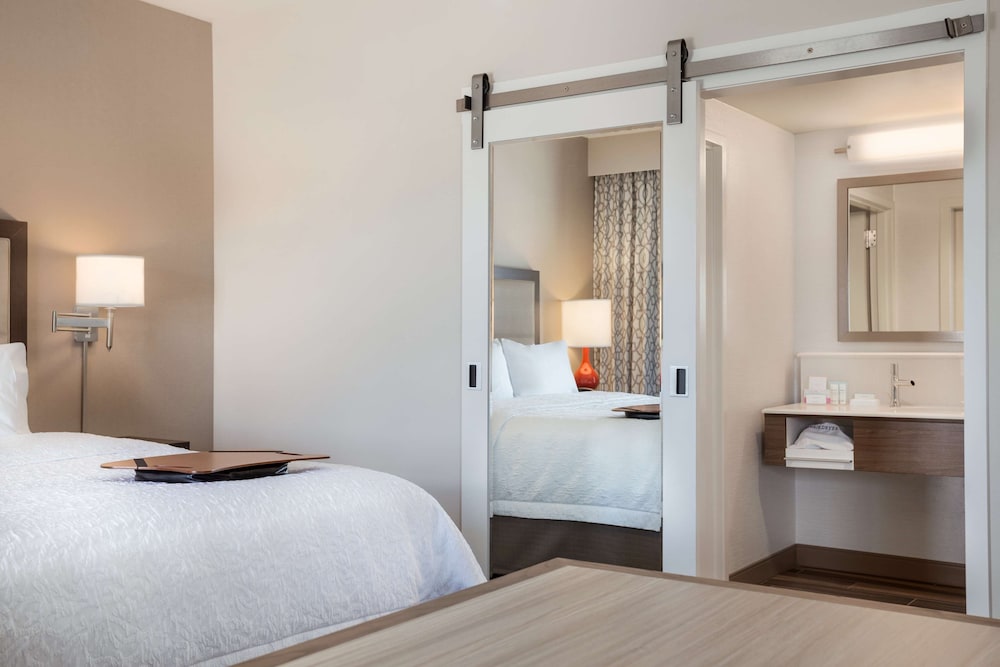 Hampton Inn Suites West Des Moines Sw Mall Area Ia 15/41